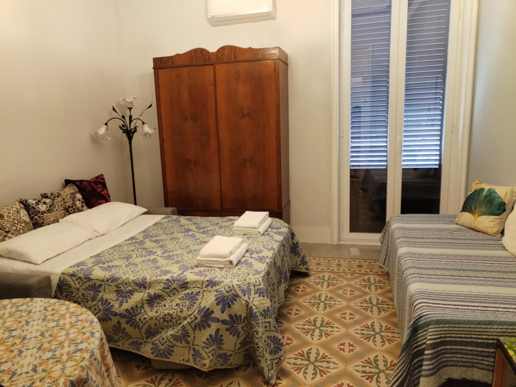 Battisti 18 Vintage Rooms Palermo Exterior foto